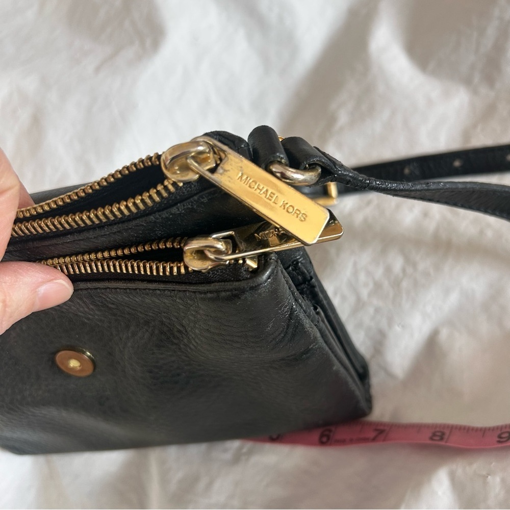 Michael Kors Fulton Black Pebbled Leather Crossbody Bag Built-in Wallet - Picture 6 of 9